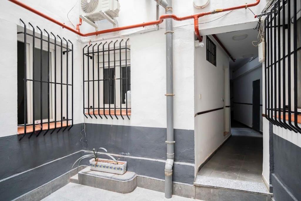 Espiritu Santo, Comodidad Para 2 En Malasana Madrid Buitenkant foto