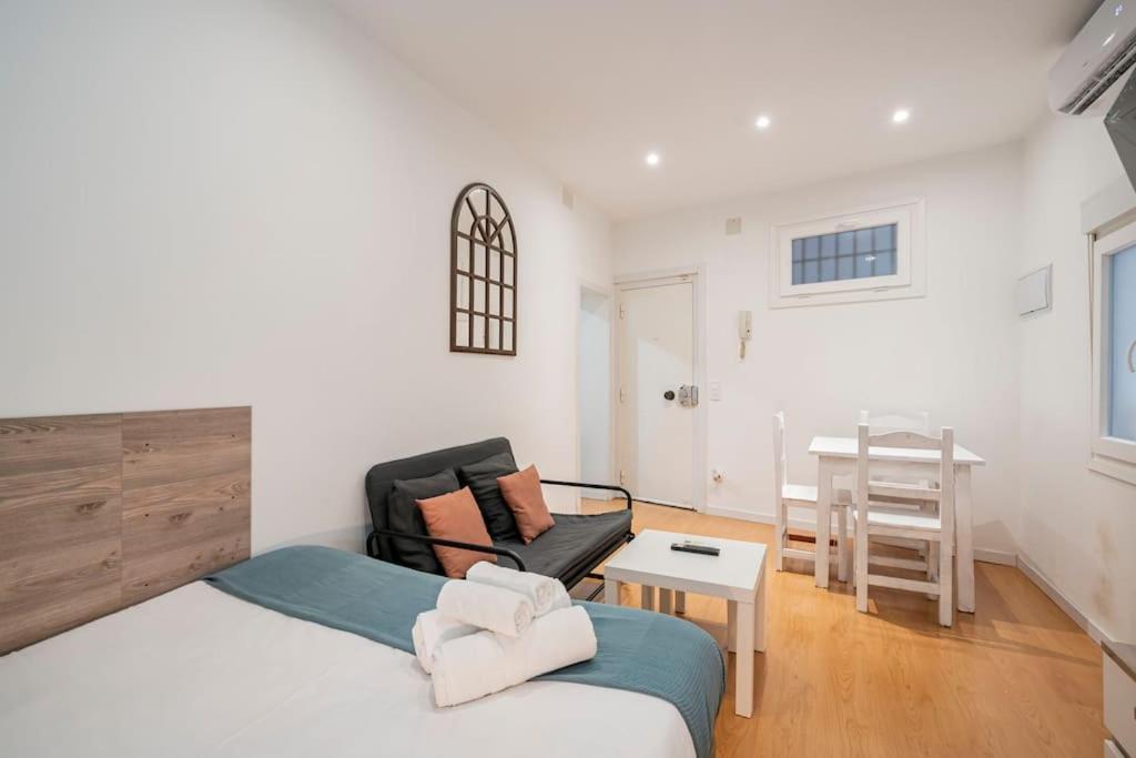 Espiritu Santo, Comodidad Para 2 En Malasana Madrid Buitenkant foto